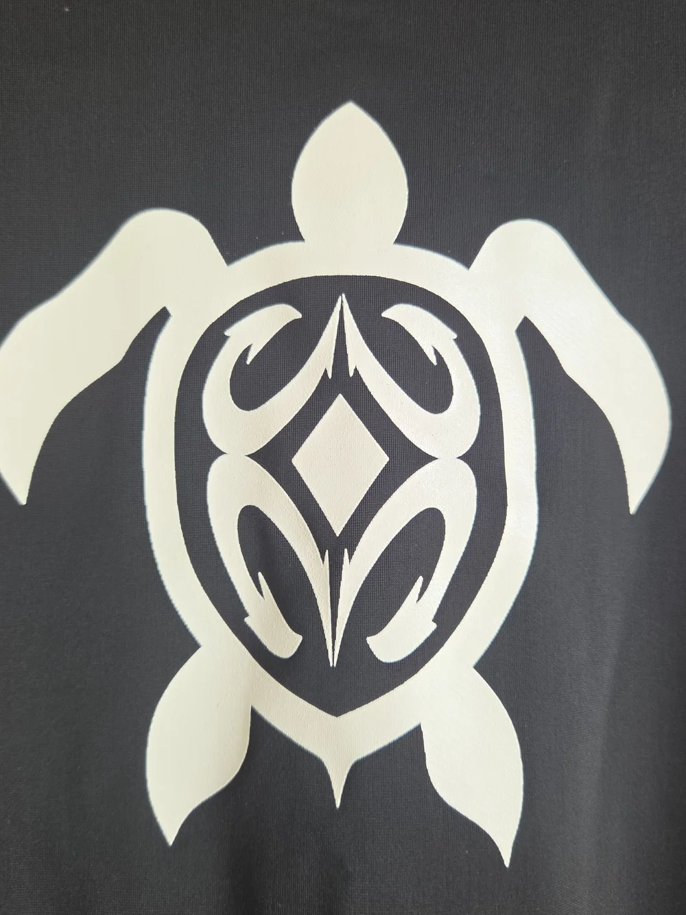 Maui Built Rash Guard Surf Shirt Black Gray Turtle Long Sleeve Size Small